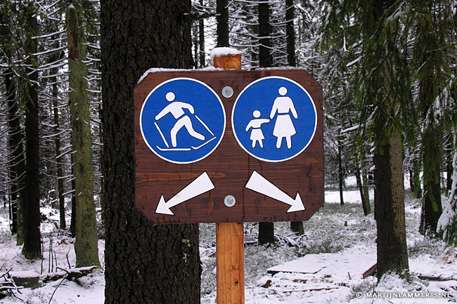 Mannen links Vrouwen rechts