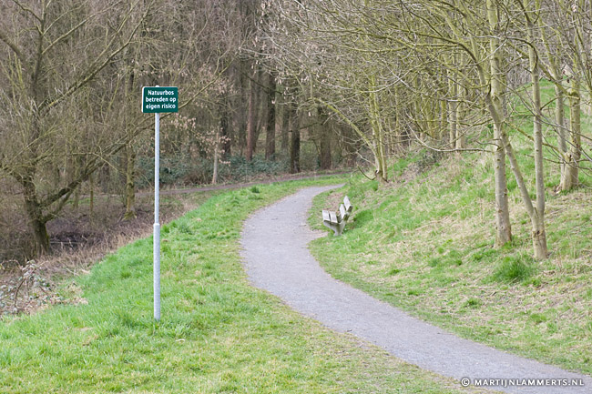 Natuurbos betreden op eigen risico
